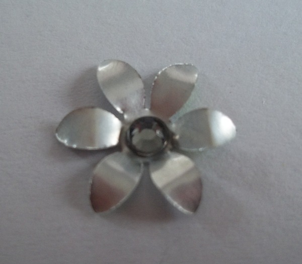 ShareCroppers: Metal Flower Tutorial