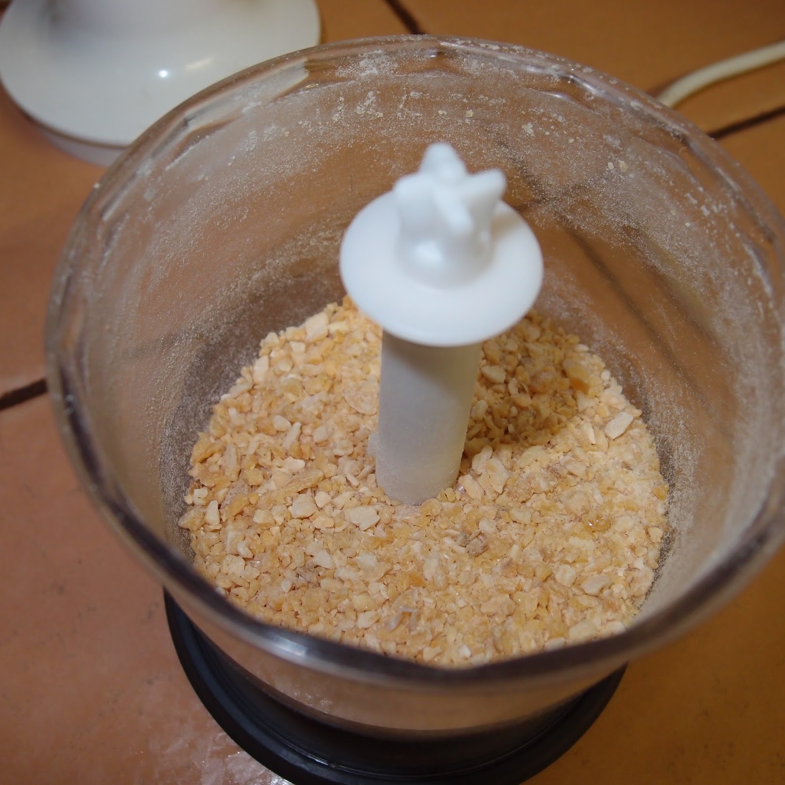 Eight Acres: making garlic granules