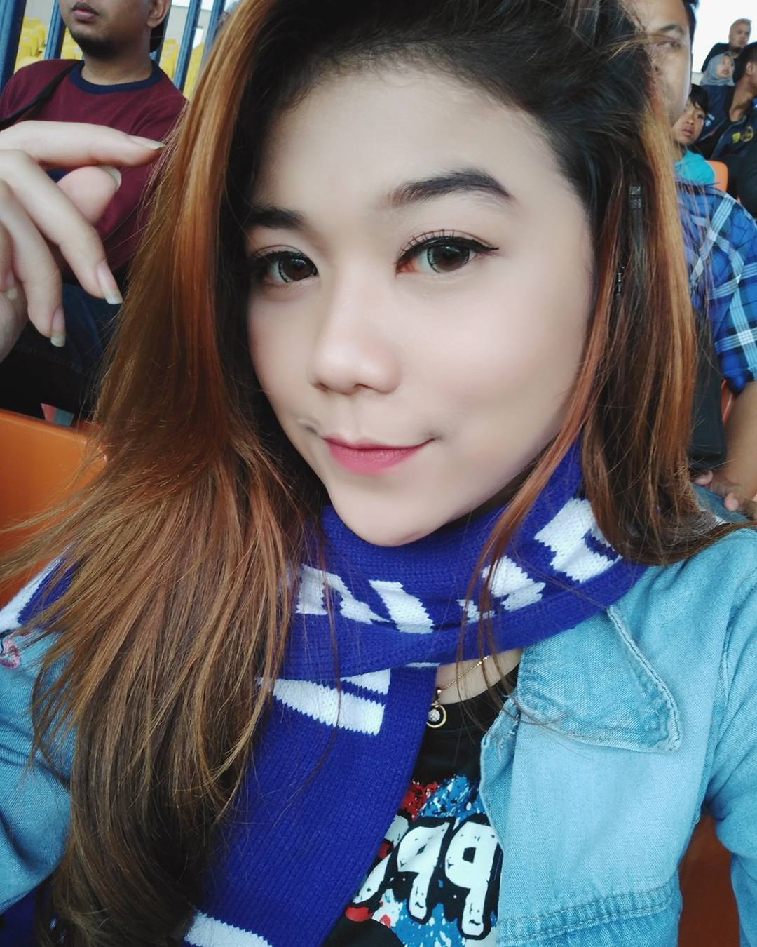 26 Foto Bobotoh Cantik Persib Paling Hot