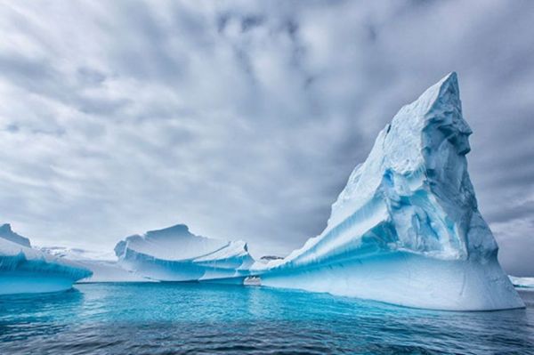 David Wilcock and Corey Goode: From Venus to Antarctica Splendides-photos-d-icebergs-par-martin-bailey-1