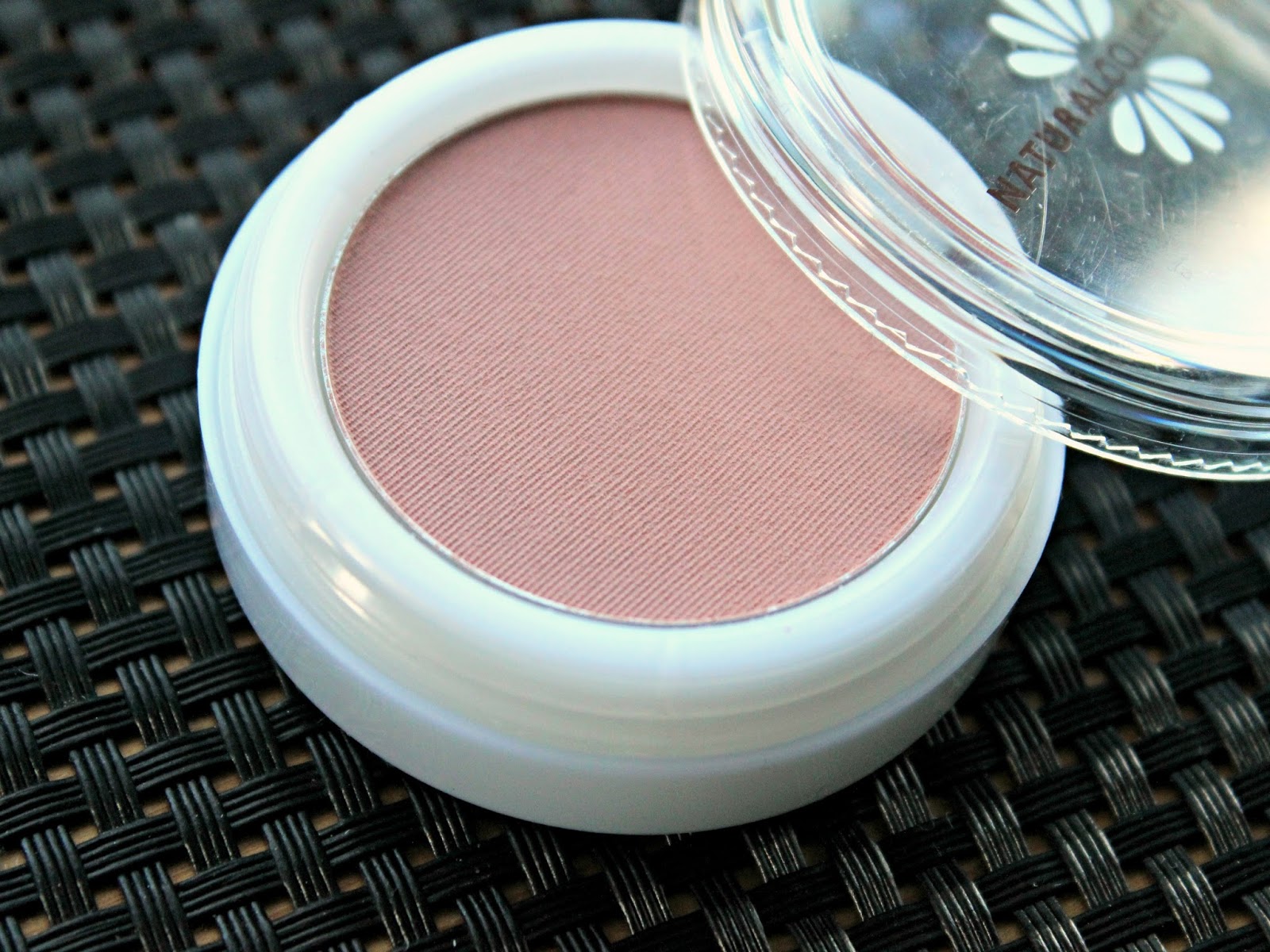 A picture of the Natural Collection Blushed Cheeks in Rosey Glow 
