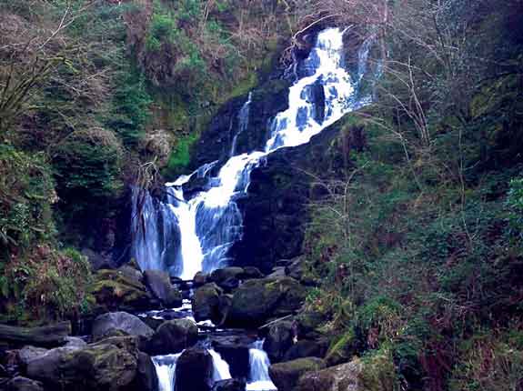Three Rivers VW >> Retired--Now What?: Touring Ireland--Waterfalls Three Rivers VW >> Retired--Now What?: Touring Ireland--Waterfalls