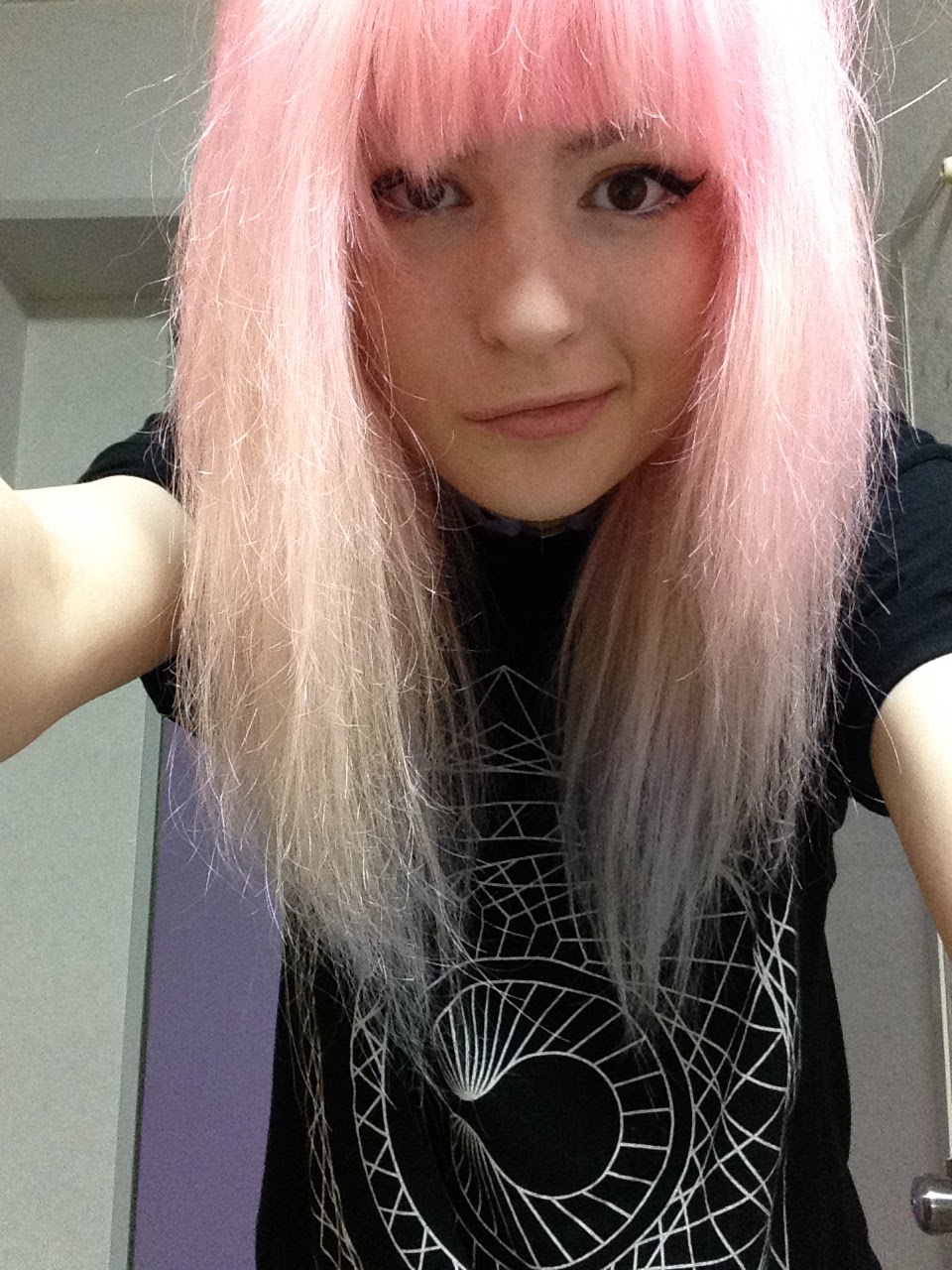 How I Turned My Hair From Pink To Silver how To Fade Out Pink Hair 