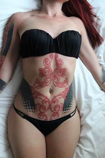 25 Super Sexy Stomach Tattoos For Women