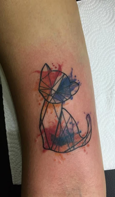 Tatuagens femininas de gatos Tatuagens femininas de gatos