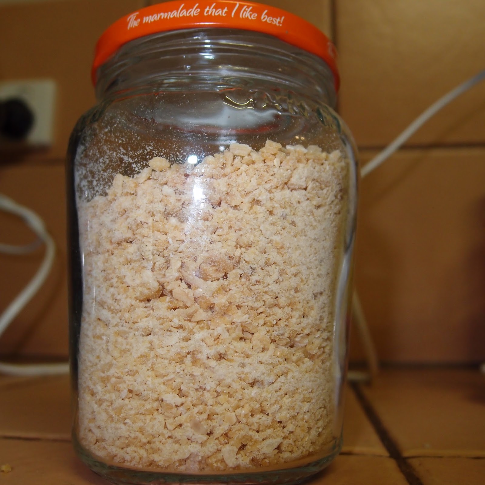 Eight Acres: making garlic granules