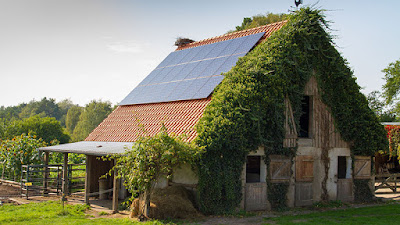 Tecnologia per integrar fotovoltaica i bateries en una microxarxa