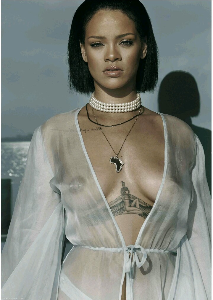 Rihanna Nude Blog 40