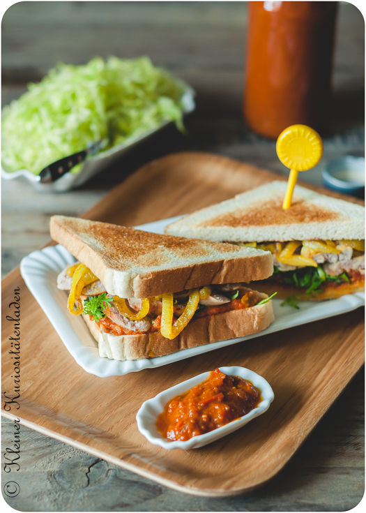 Currywurst-Sandwich