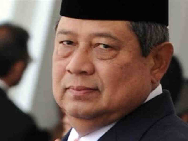 SBY Instruksikan Kader Demokrat Tak Terlibat Kegiatan Inkonstitusional dan Tidak Segaris Kebijakan Partai SBY Instruksikan Kader Demokrat Tak Terlibat Kegiatan Inkonstitusional dan Tidak Segaris Kebijakan Partai