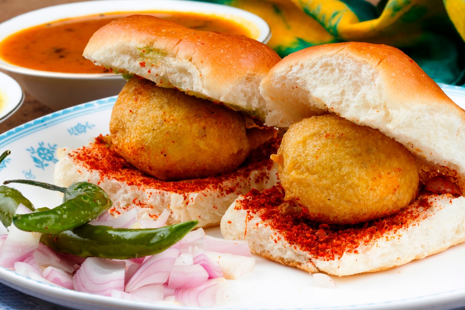 Vada Pav Recipe in Marathi वडापाव पाककृती गावरान तडका
