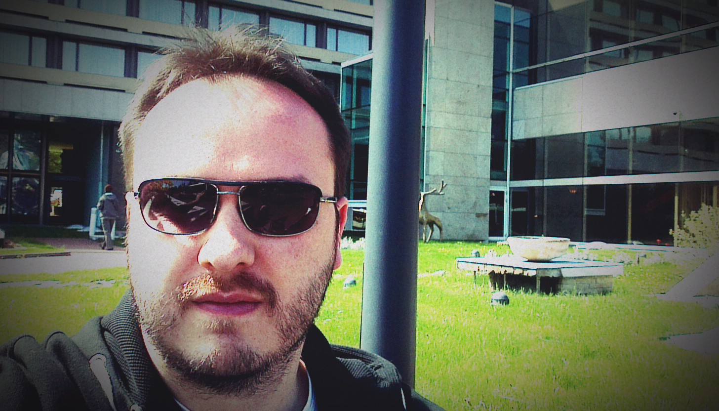 A selfie of a man (me) in sunglasses