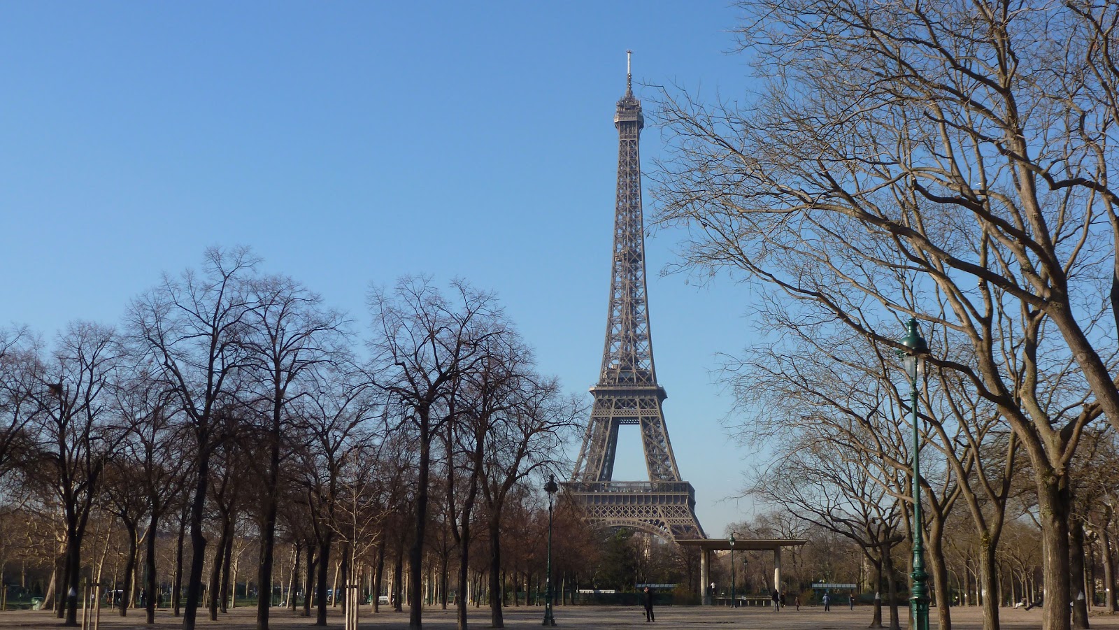 hilton paris opera to sacre coeur basilica directions