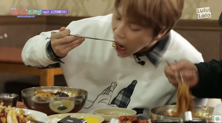 먹는걸로 영업당할거 같은 아이돌 여행먹방 (다이어터 주의) | 인스티즈