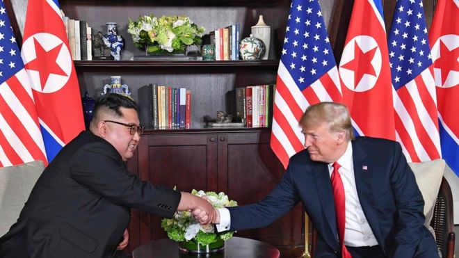 Donald Trump na Kim Jong Un Uso kwa Uso Singapore