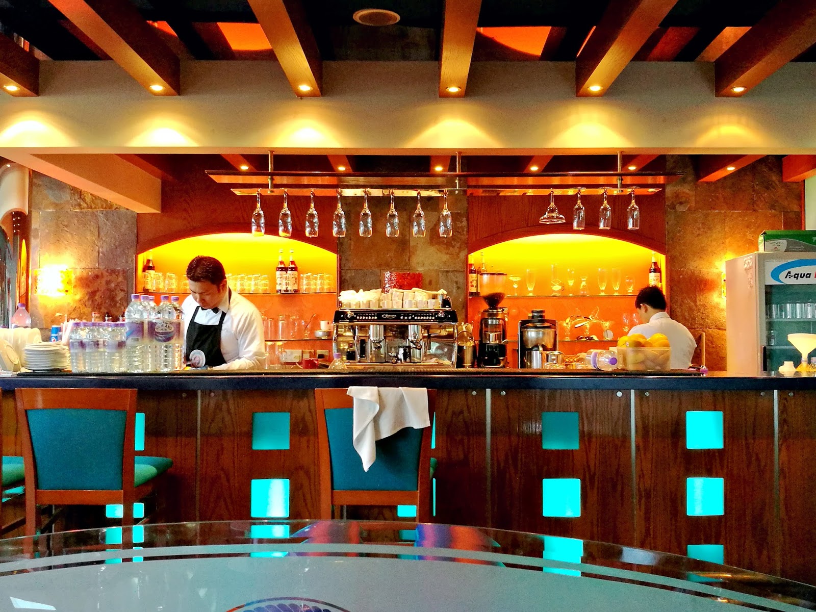 Review Fish Market According to Mimi