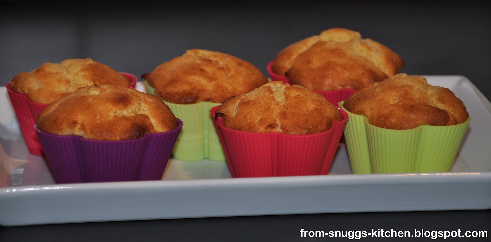 Ananas-Maracuja Muffins mit Sahne-weiße Schokolade Topping - From ...