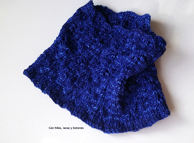 Con hilos, lanas y botones: Amphora Cowl