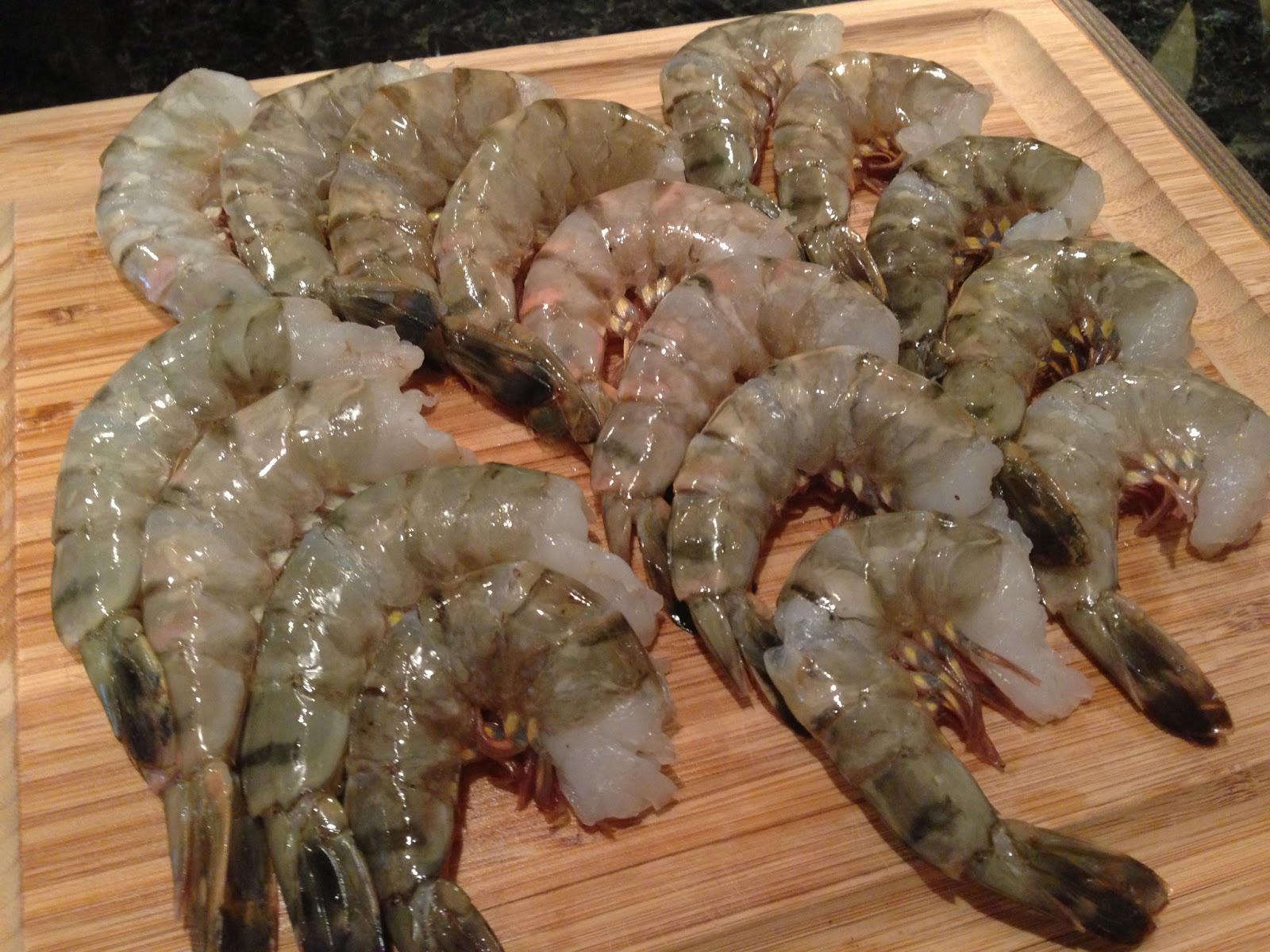Make a Food Wish Recipe Butterfly shrimp with garlic and parsley!