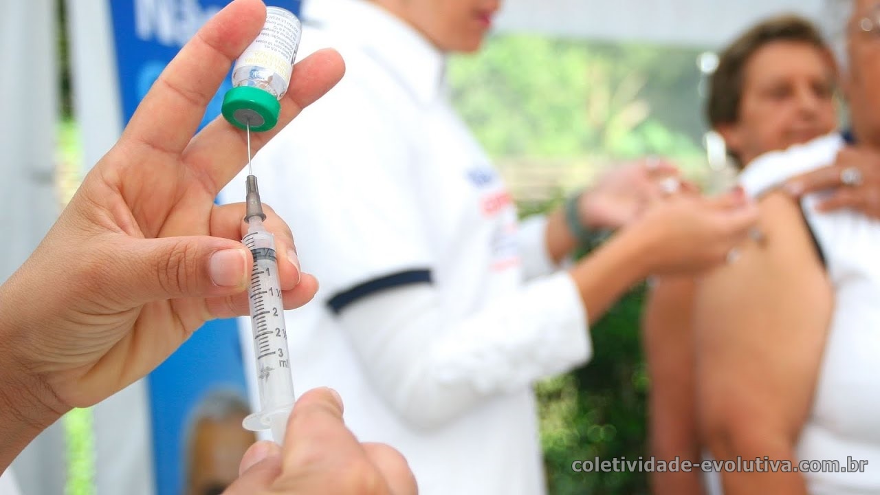 O IMSS suspende a vacinação enquanto aguarda mais investigação