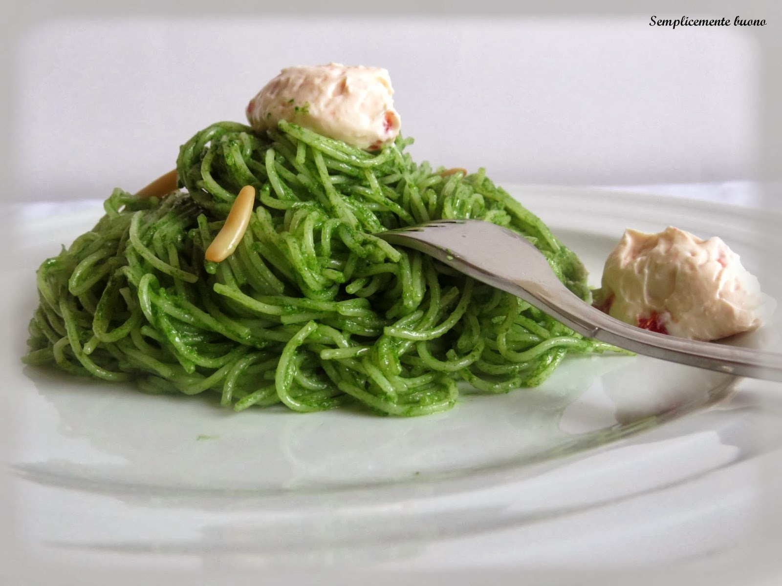 spaghettini al pesto di spinaci