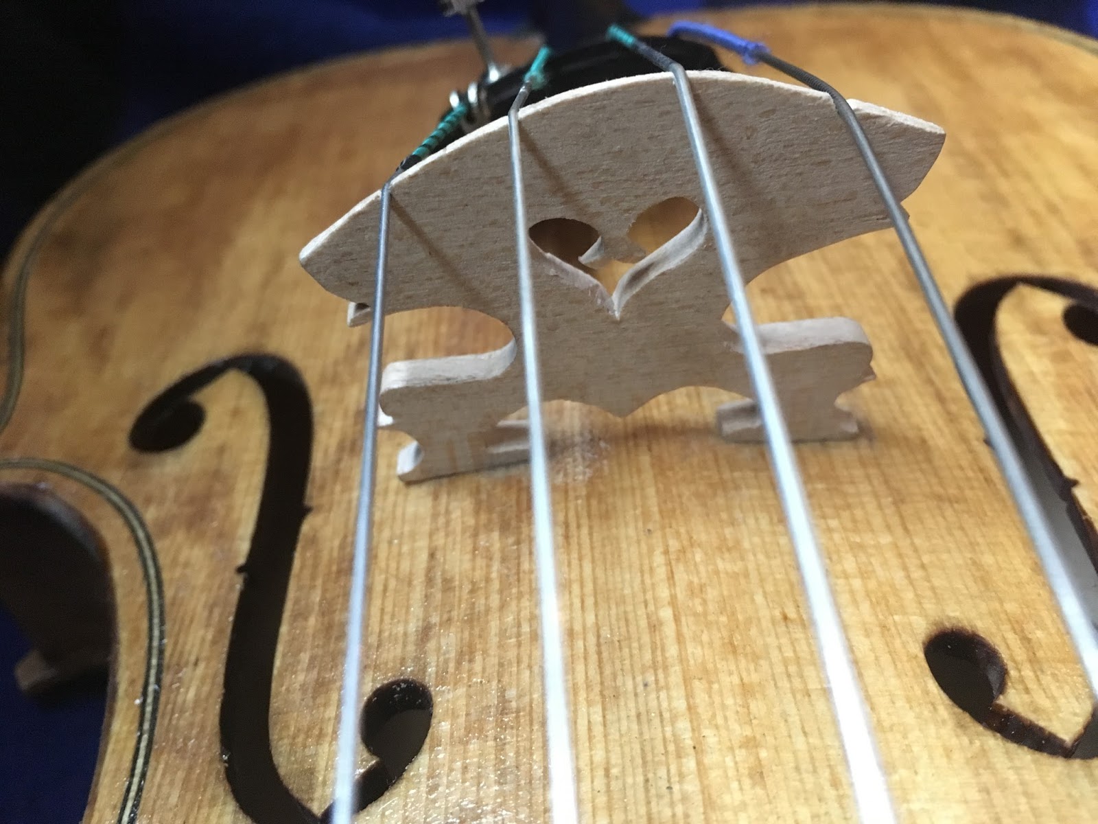 The DIY Violin Bridges and Resonance