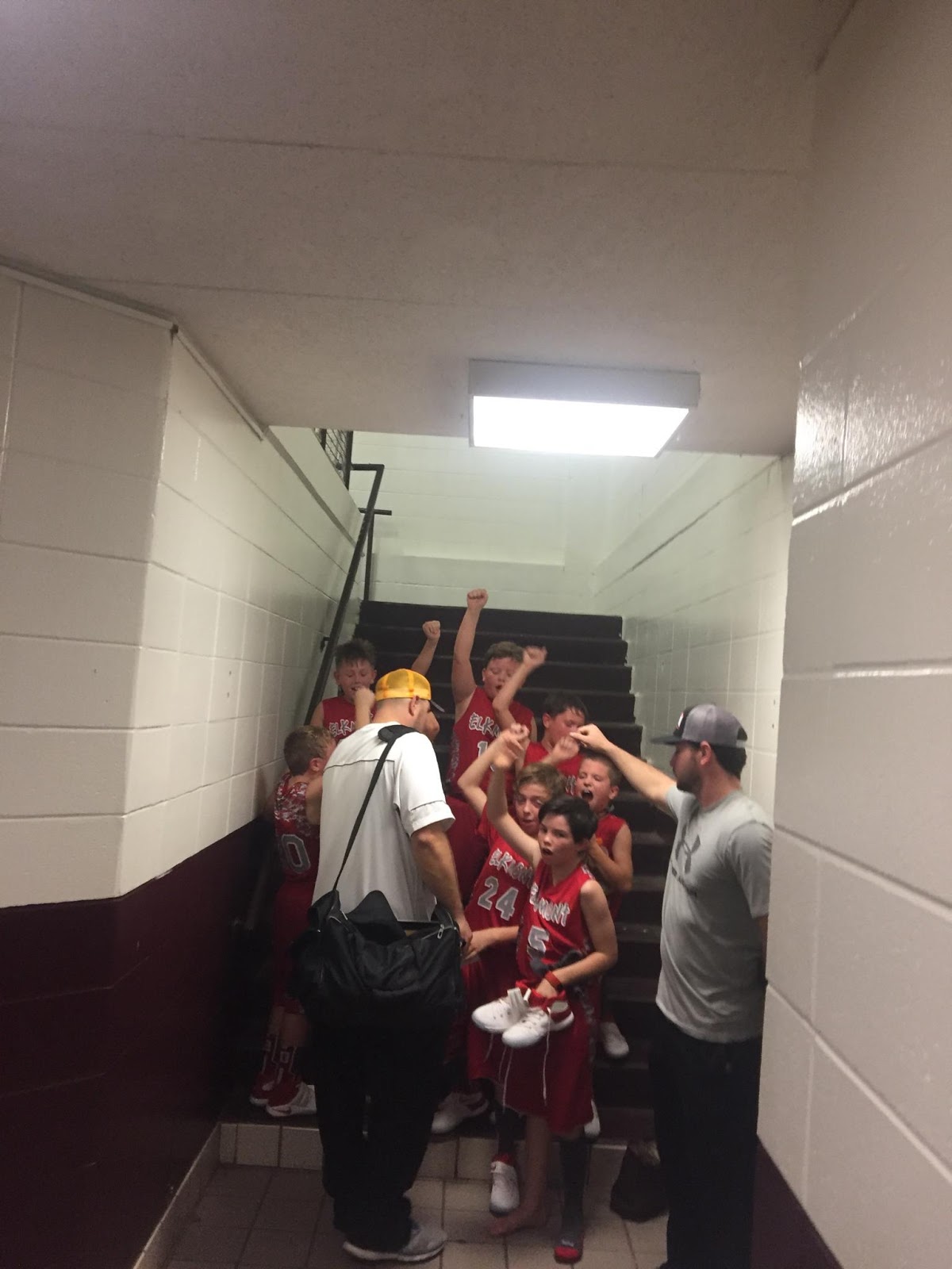 ELKMONT BASKETBALL FOURTH GRADE TRAVEL BALL TEAM