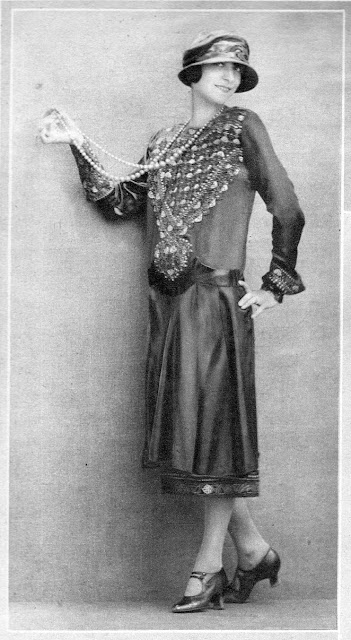 what role did women play in the decade of 1920? essay The purpose of this article is to explore the roles that african american fathers play in in past times, women on the role of african american fathers:. what role did women play in the decade of 1920? essay The purpose of this article is to explore the roles that african american fathers play in in past times, women on the role of african american fathers:.