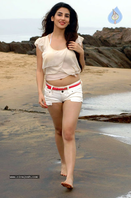 Parul Gulati tiny shorts beach Latest hot