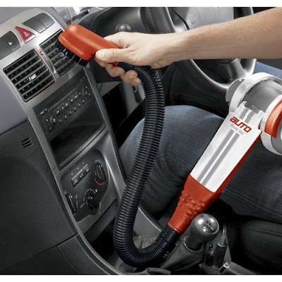 handheld vacuum cleaner