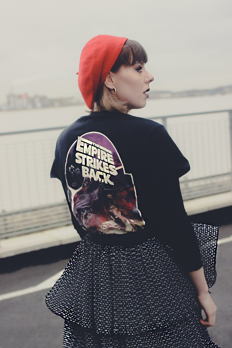 Star Wars Graphic T-shirt Urban Outfitters - The Goodo Asos Tiered Skirt, Circle Hoop Chain Belt - The Goodowl