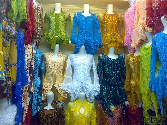 kebaya modern