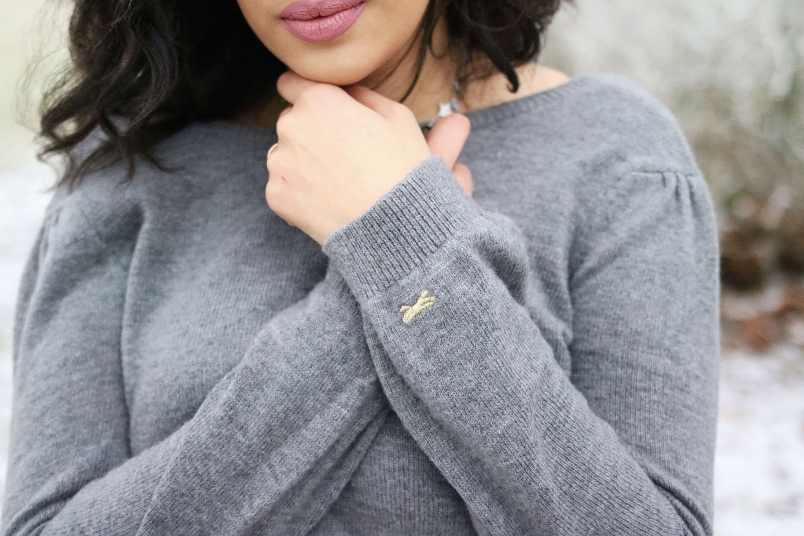 rosemademoiselle-mademoiselleR-look-mode-a-paris-blogueuse-beauté-gris-grafea