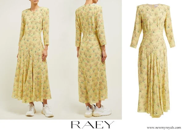 Kate Middleton wore RAEY Bracelet sleeve acid tree print silk dress