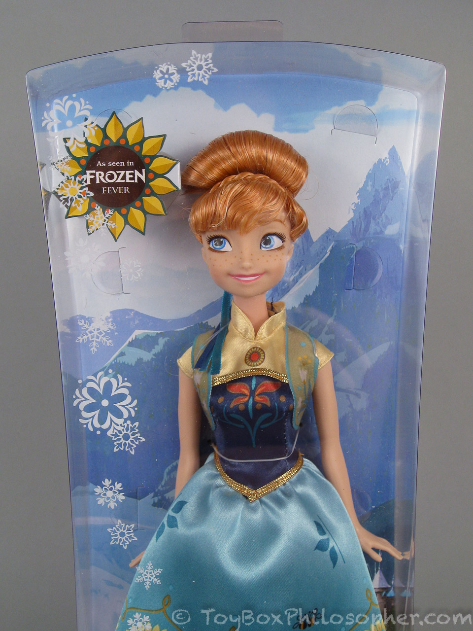 "Frozen Fever" Anna and Elsa DollsA Comparison Review! The Toy Box