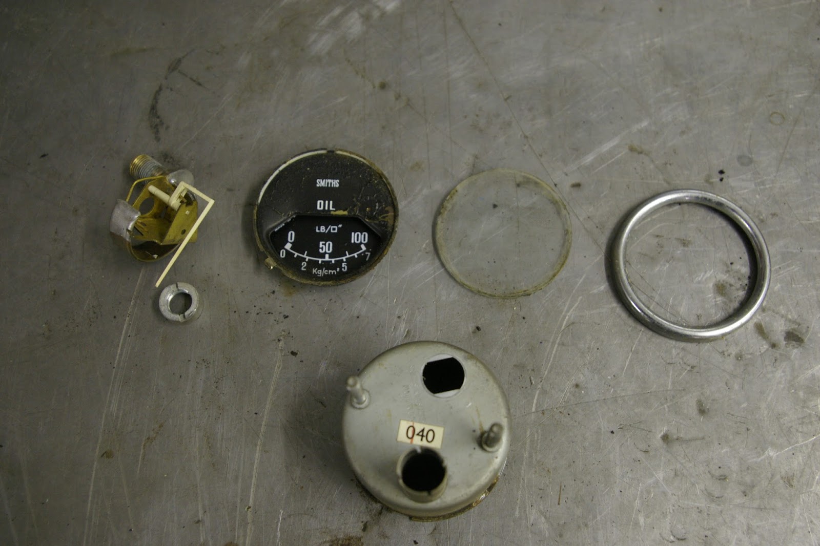 Mini Cooper S Mk3 restoration Gauges