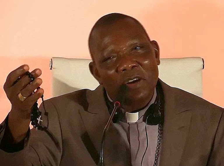 Dom Oliver Dashe Doeme, bispo da diocese de Maiduguri, Nigéria anunciava que o terço daria a vitória sobre o Islã. E agora está se verificando no país