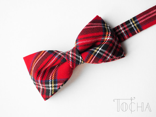bow tie, tartan, Scotland, Christmas, for him, gift, polyester, viscose, non-wool, red, pretied, elegant, smart, geeky, vegan