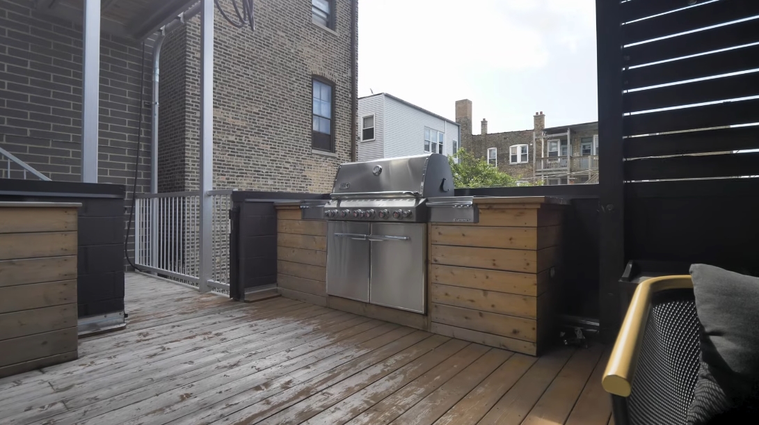 35 Interior Design Photos vs. 3046 N Ashland Ave Unit 1, Chicago Luxury Townhome Tour