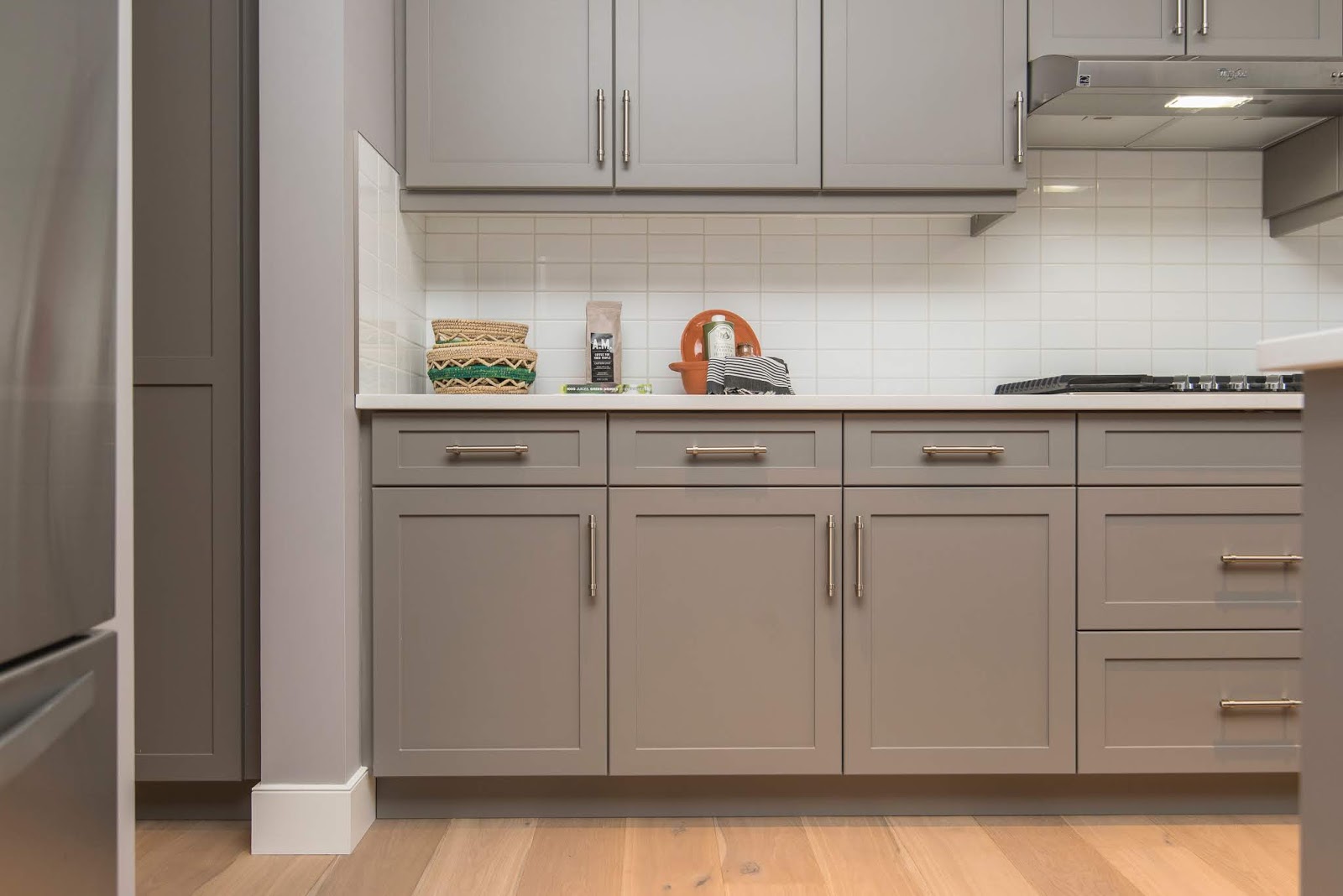 Clé: How To Choose The Right Subway Tile Backsplash For Your Kitchen - Clé: How To Choose The Right Subway Tile Backsplash For Your Kitchen