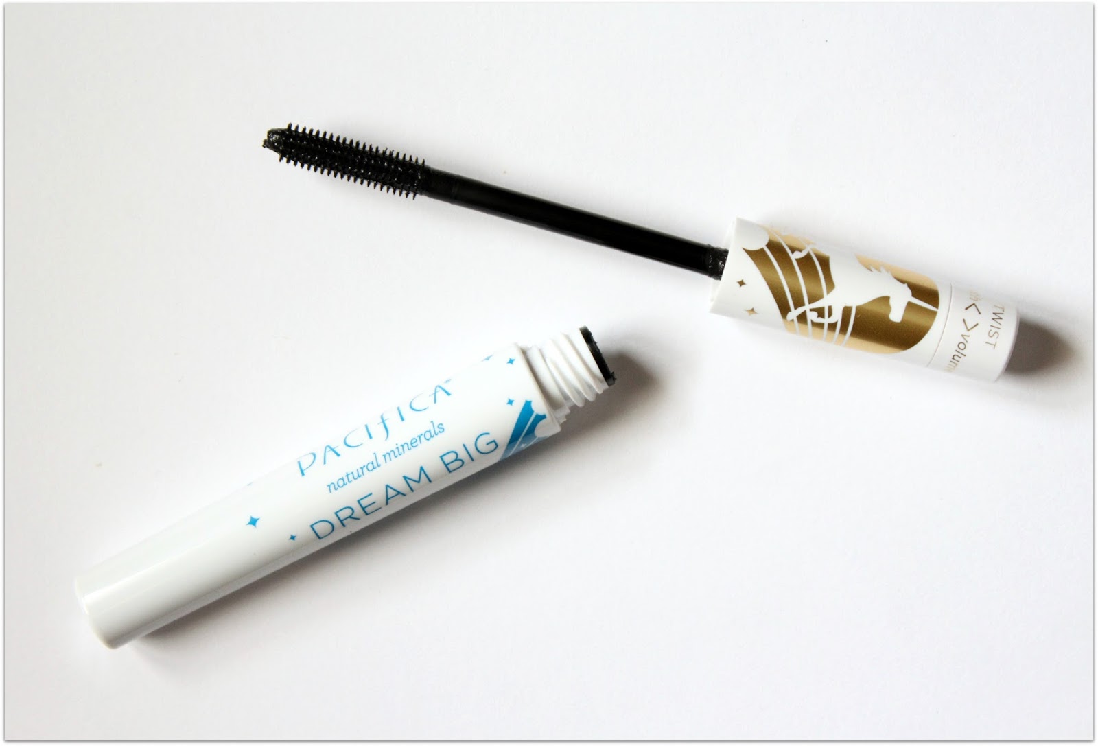 Review Pacifica Dream Big Lash Extending 7 in 1 Mascara