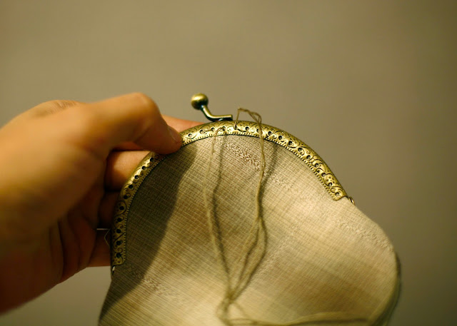 How to sew a Japanese purse, using the application. Quilting and patchwork. DIY Tutorial.