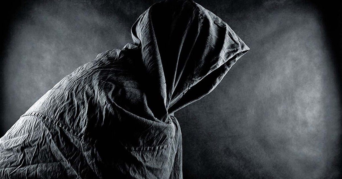 Símbolos, Mitos y Arquetipos: La capucha o caperuza