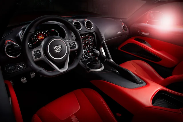 2013 SRT Dodge Viper interior
