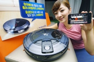 LG Roboking VR6180VMC robotic vacuum cleaner with camera + smartphone control