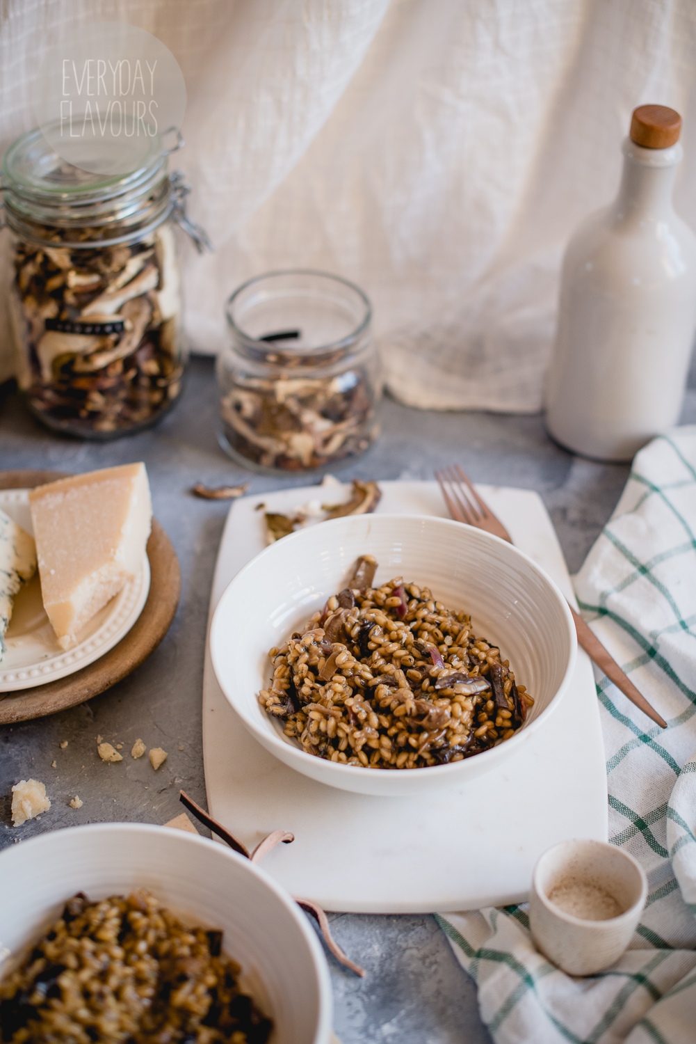 EVERYDAY FLAVOURS GRZYBOWE PĘCZOTTO Z SEREM GROGONZOLA.