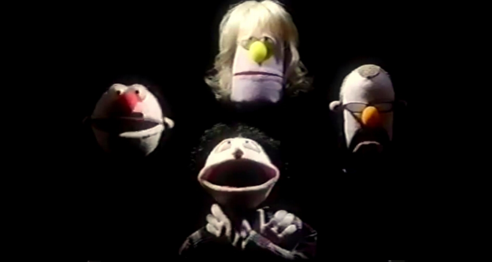 Escena del videoclip de Cockroach king del grupo Haken