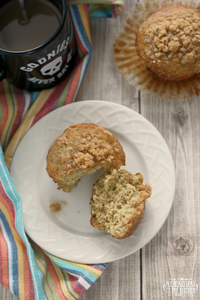 Banana Streusel Muffins | All Roads Lead to the Kitchen