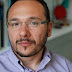 Ο Έλληνας επιστήμονας που δημιούργησε μικροσκοπικές «χειροβομβίδες» κατά του καρκίνου