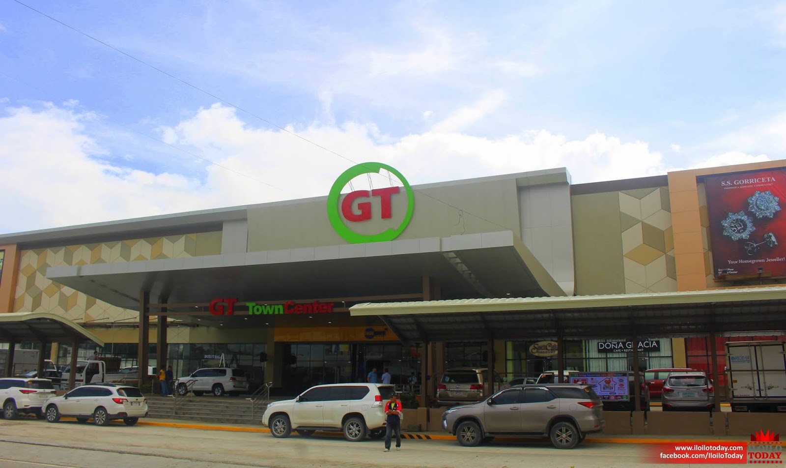 GT Town Center: Iloilo's homegrown mall now open